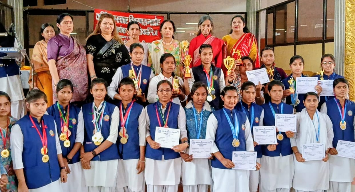 The winners of the sports competition were awarded prizes.The winners of the sports competition were awarded prizes.