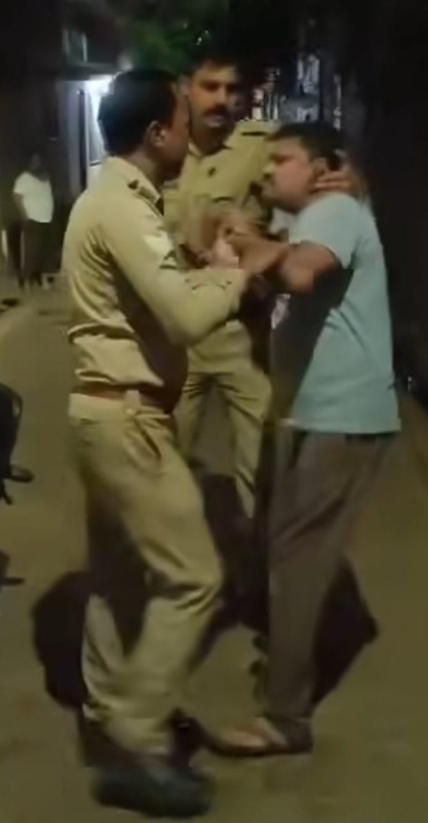 Pharmacist Enters House Armed with Pistol; Public Hands Him Over to Police