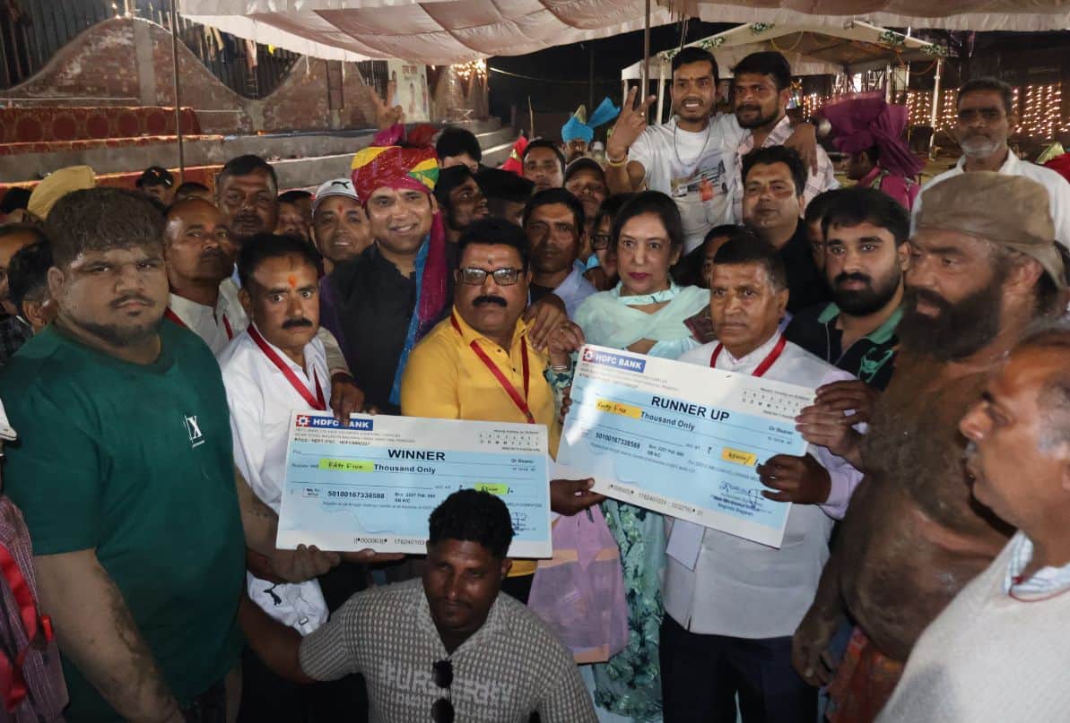 नगरोटा बगवां के राज्य स्तरीय लिदबड़ मेले में बड़ी और छोटी माली के विजेताओं को ईनामी राशि भेंट क