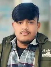 Young man returning from uncle's house dies in accident.