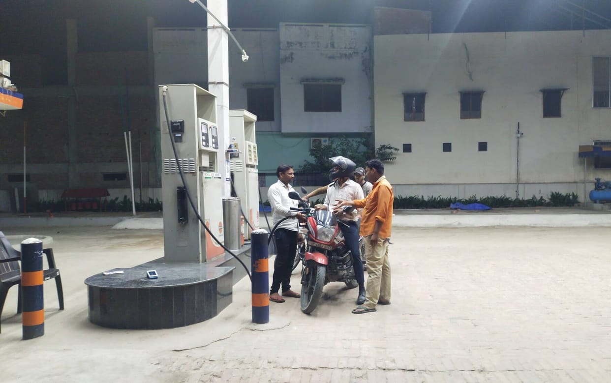 Situation at petrol pumps returns to normal; fuel now available without queues