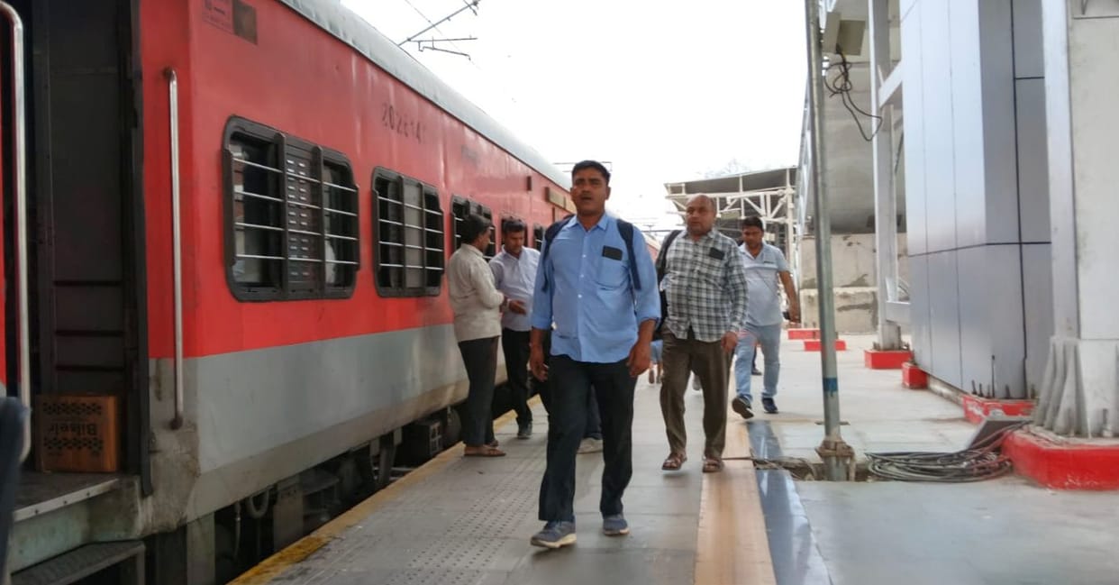 125 passengers traveled on the Bathinda Superfast train over nine days.