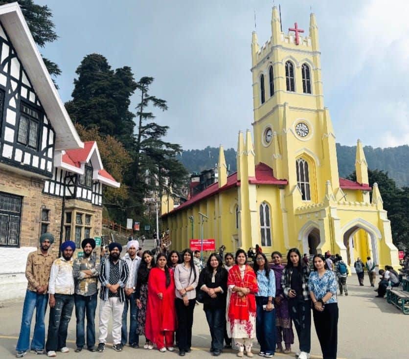 अंबाला के पंजोखरा साहिब कॉलेज के छात्र शैक्षणिक भ्रमण पर। प्रवक्ता