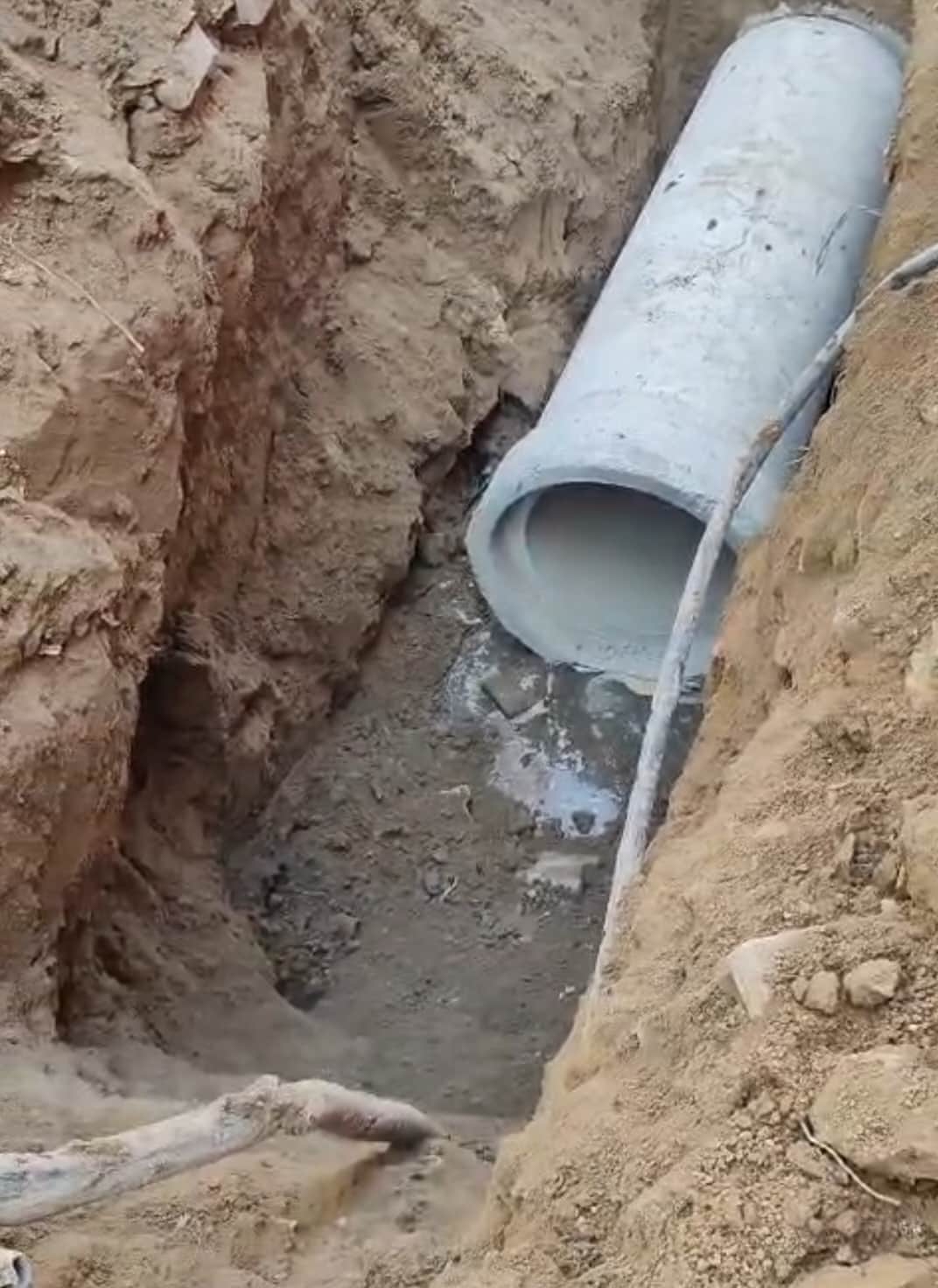 भूना नगर पालिका की ओर से हाल ही में डाली गई पाइपलाइन।