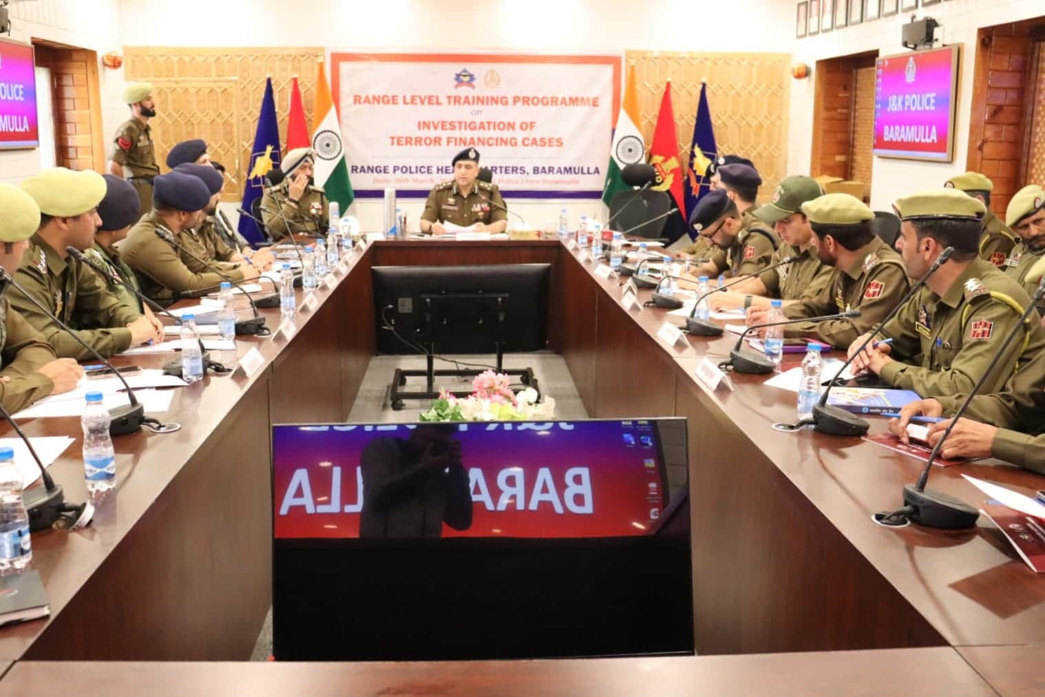 बारामुला में टेरर फाइनेंस में जांच पर कार्यशाला। स्रोत पुलिस