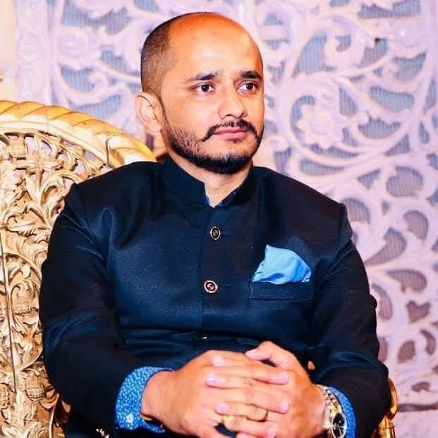 Vinod Zinta entered active politics by joining NSUI