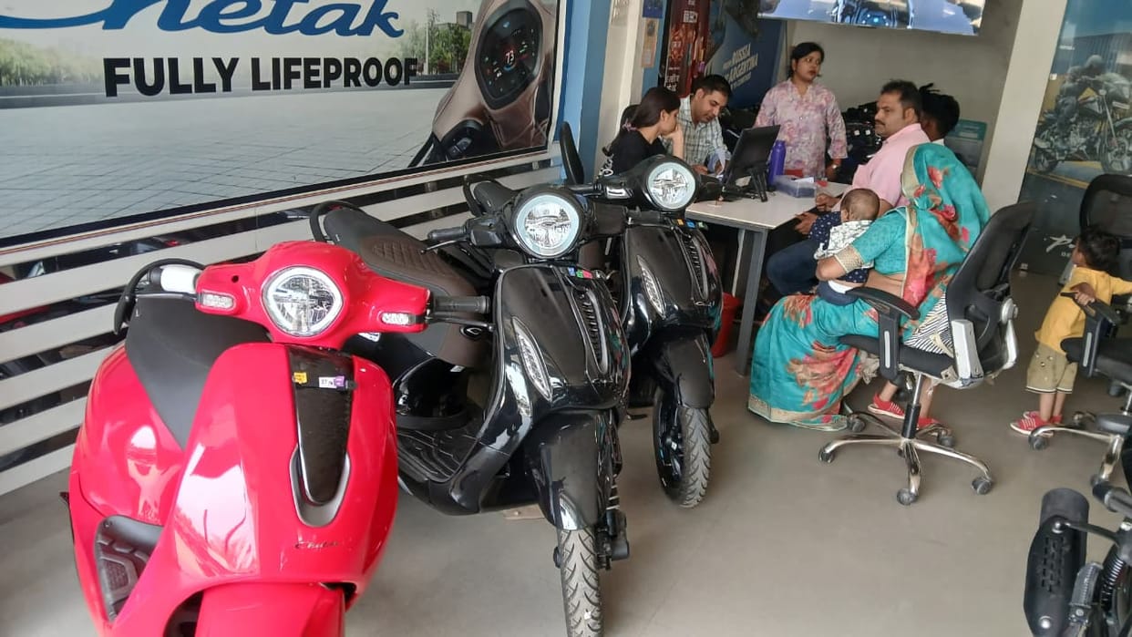 mainpuri news electric vehicle
