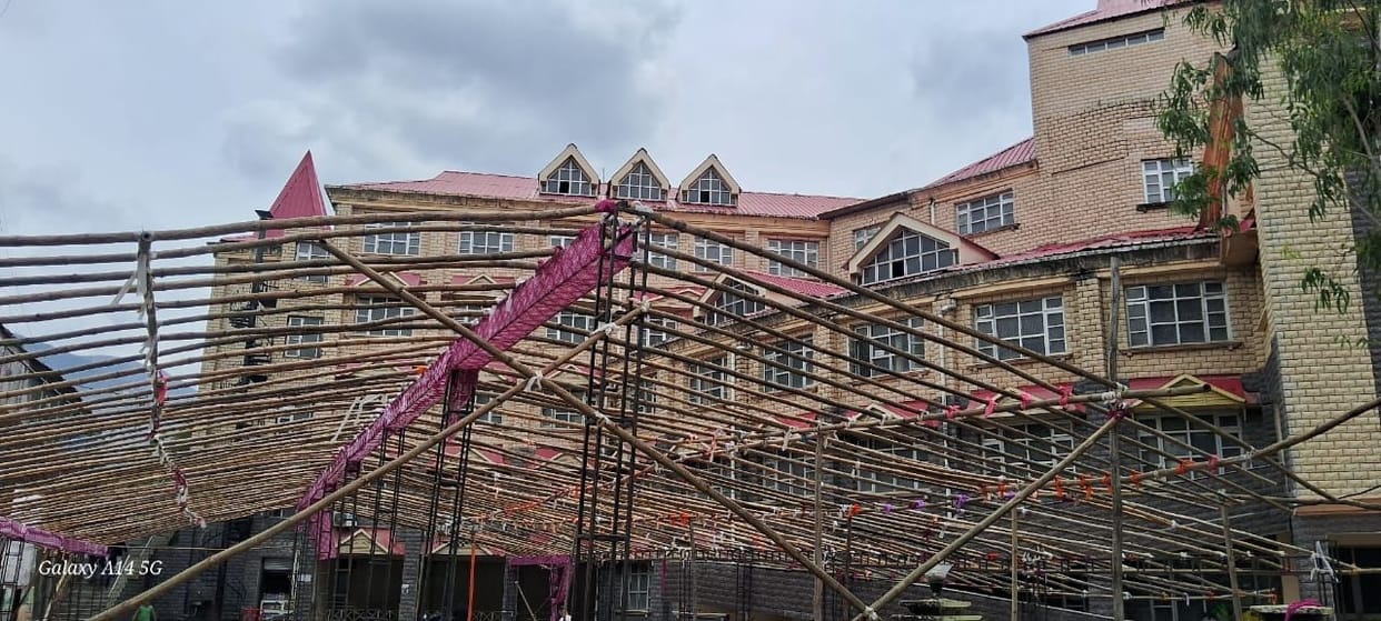 Gods and goddesses will be seated in the waterproof pandal of the Mini Secretariat.