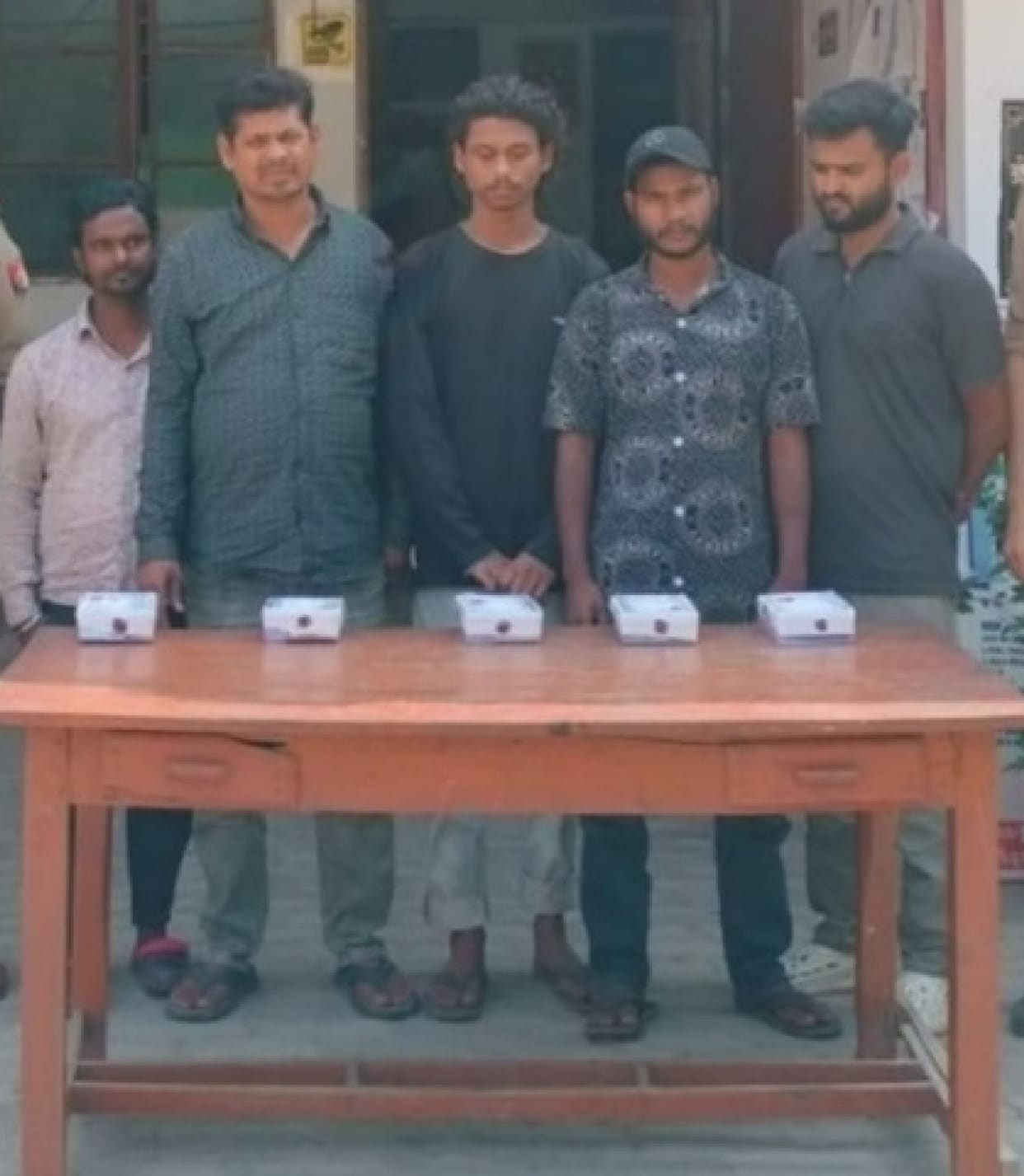 Five accused of online fraud gang arrested