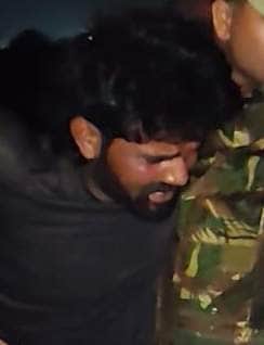 मुठभेड़ में घायल बदमाश। संवाद