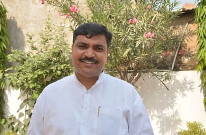 The BJP's lies are overshadowed by the scriptures. Julie asks Modi to respond on self-reliance and plans.