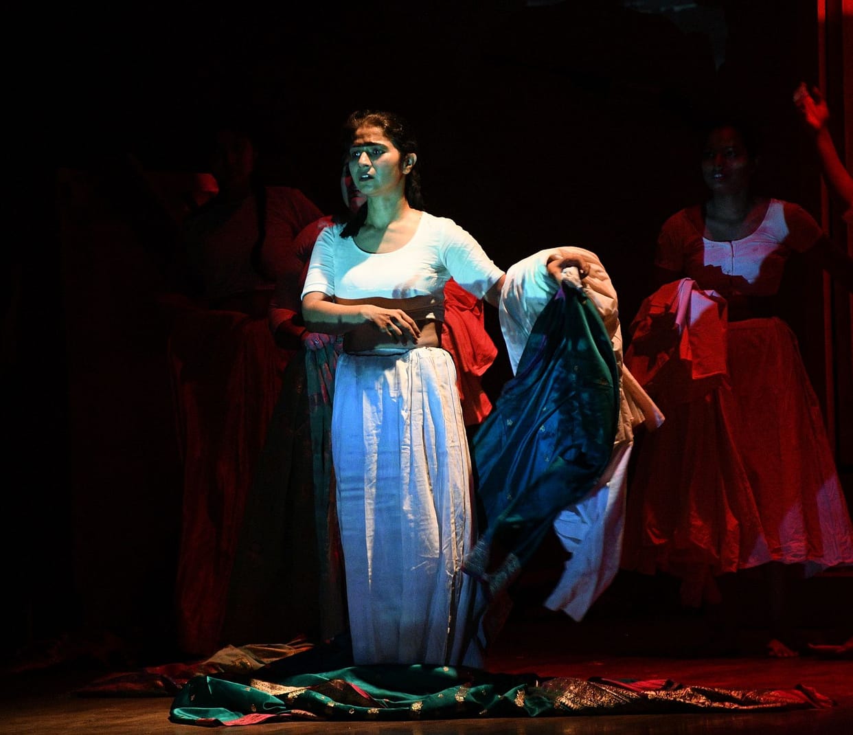 Faiz Ahmed Faiz's Nazms Transformed into a Theatrical Performance