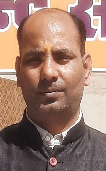 Commission game in the name of school uniform, parents forced to buy from designated shops
