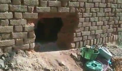 Lock outside, theft inside – thieves broke into the wall and made off with jewellery and cash worth lakhs.