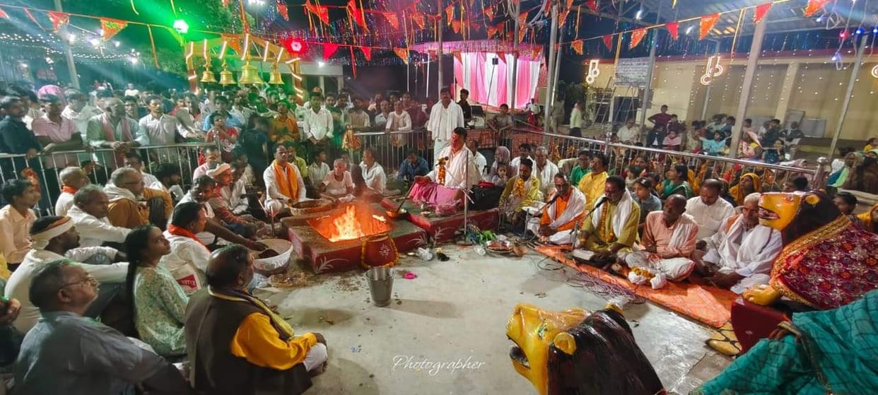 Worship of Goddess Kali begins along with the Shringarotsav