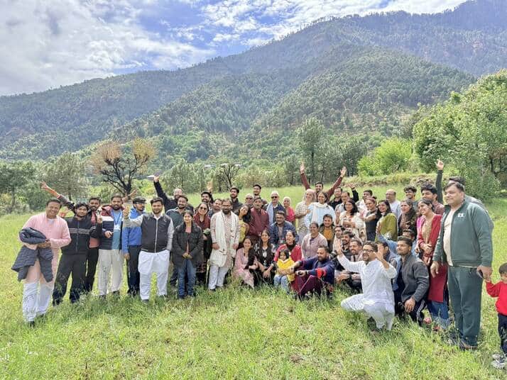 आर्ट ऑफ लिविंग संस्था द्वारा शाड़ाबाई के बौद्ध गोंपा में आयोजित 5 दिवसीय एडवांस मेडिटेशन शिविर क