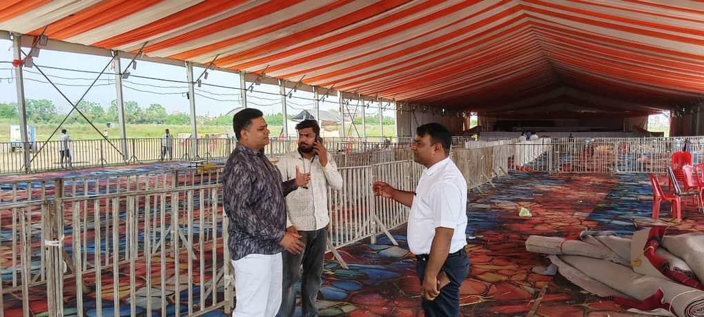 बुद्धनगरी में आयोजित होने वाले कांक्लेव की तैयारी का जायजा लेते एसडीएम डॉ संतराज सिंह बघेल। संव