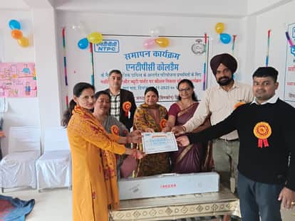 Women were given training in machine knitting and beauty parlor.