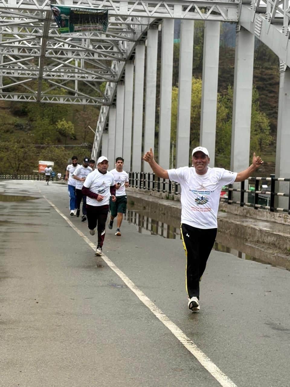 गांदरबल में हॉफ मैराथन। स्रोत सेना