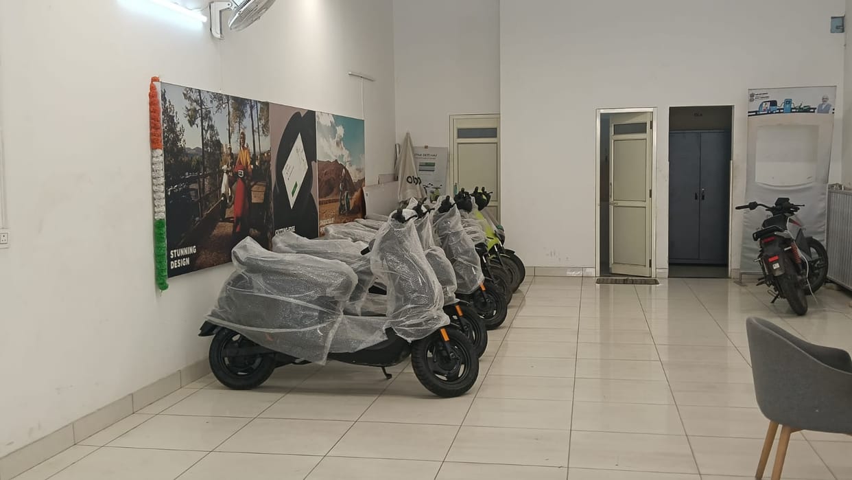 E-scooter is becoming the new choice of people