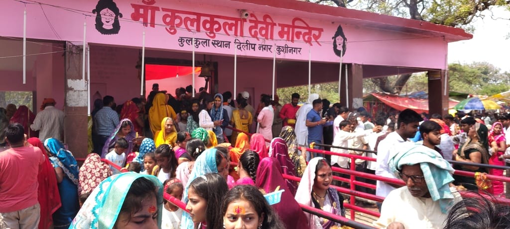 Crowds of devotees throng Kulukula Devi Temple.