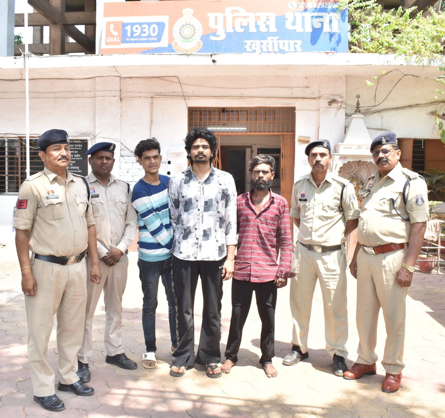 तीन आरोपी गिरफ्तार