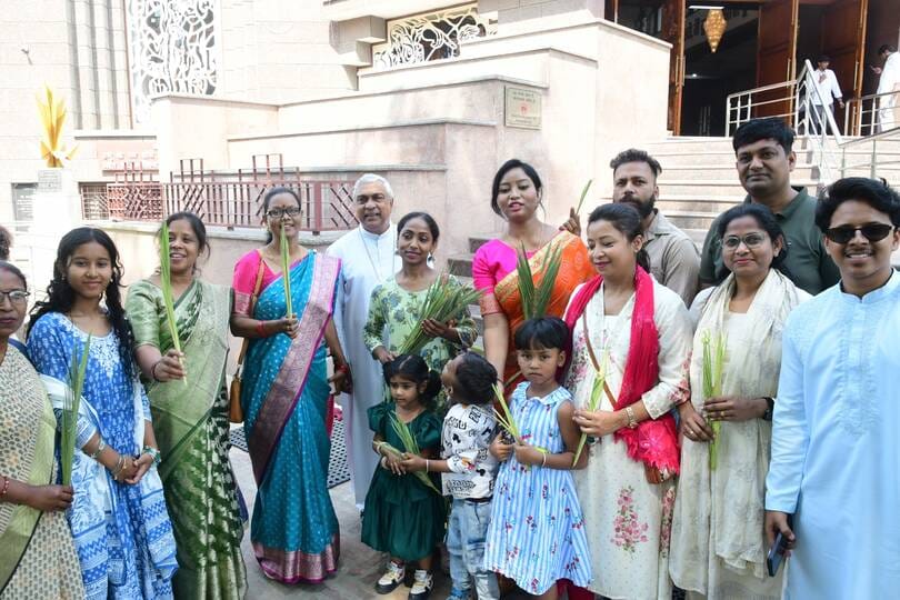 A procession was held on Palm Sunday, and the account of Jesus' execution was heard