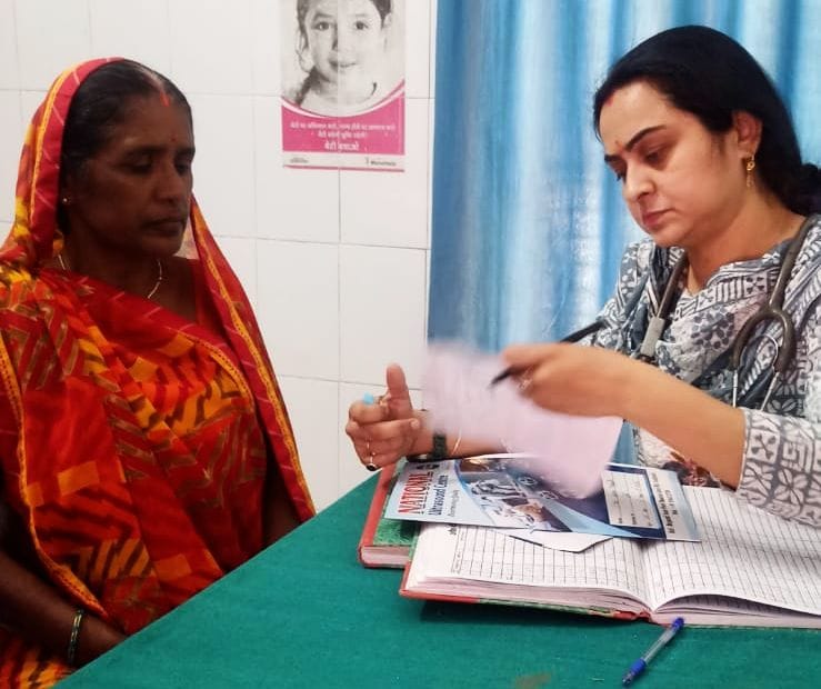 Pregnant women face increased problems due to viral infections in the changing weather.
