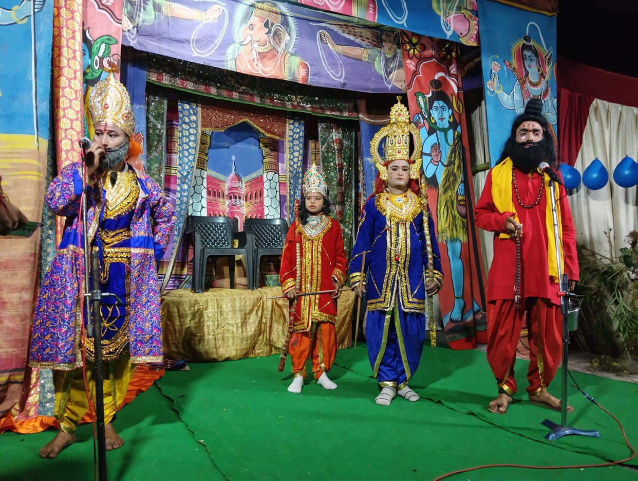 The audience was thrilled to hear the dialogue between Ravana and Banasur.