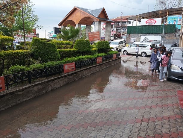 DC office premises turns into a pond after rain, residents suffer
