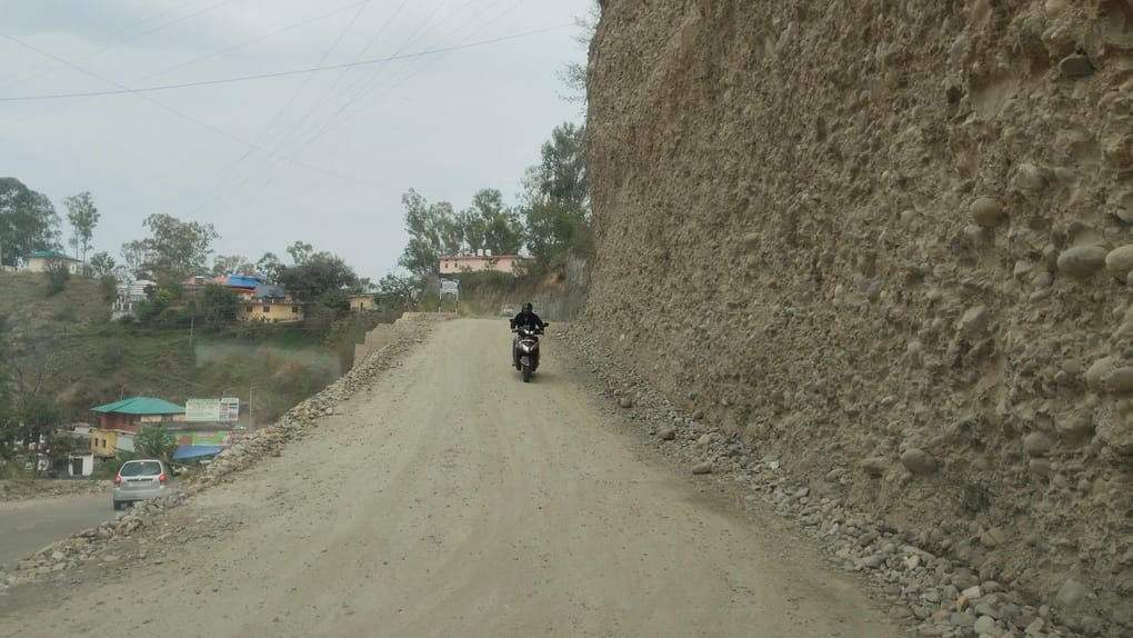 Security measures are missing at Uhl Chowk, the dilapidated road increases the risk of accidents.