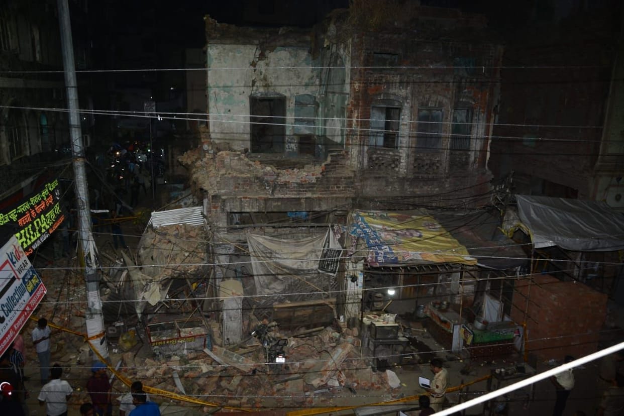 A dilapidated house collapses in Beconganj, injuring seven people under the rubble.