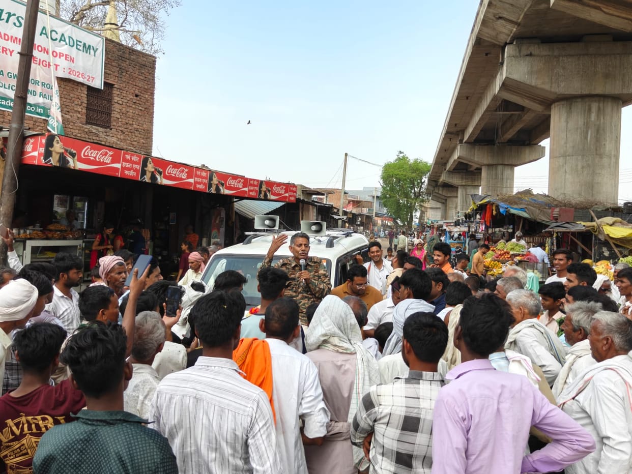 Farmers protest against loan scams continues for a second day; recovery notices arrive without loans being paid, leaving farmers stunned.