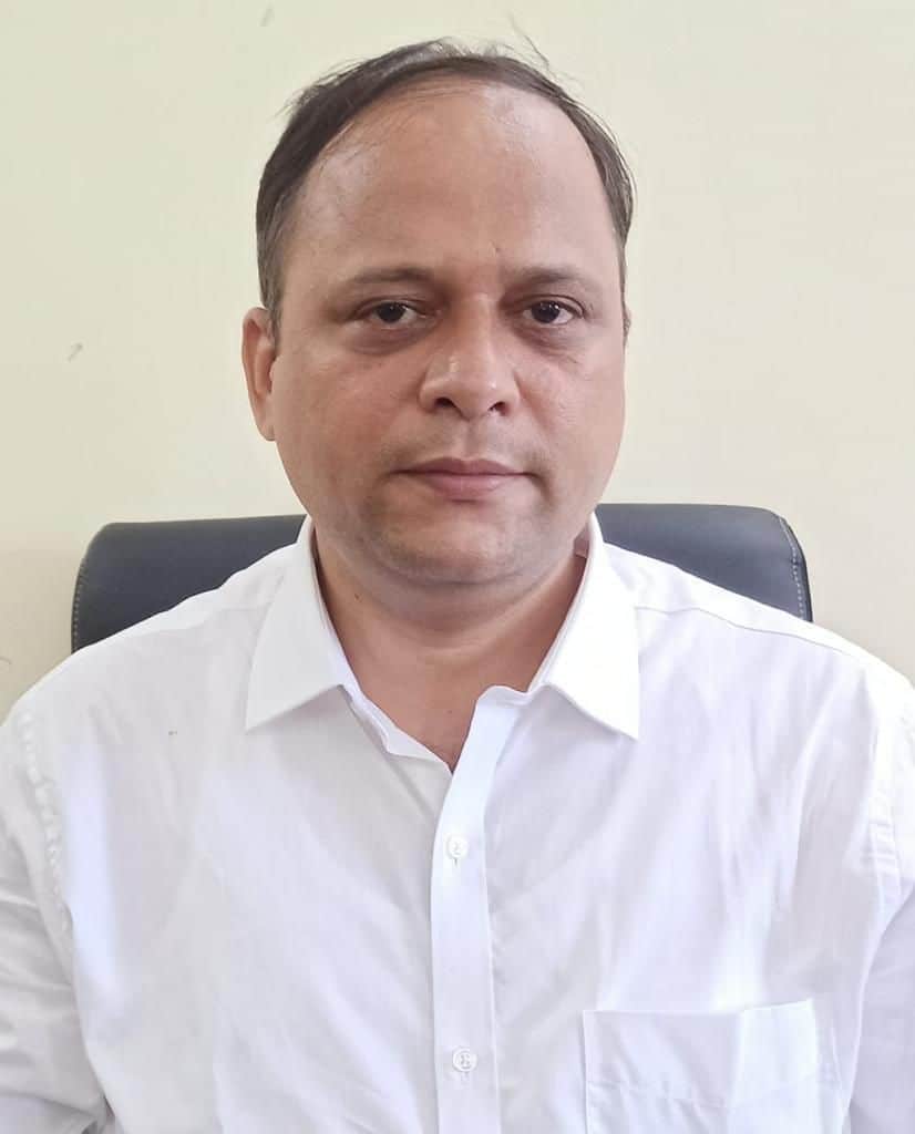 डॉ. अमित उपाध्याय, डीडीयू।