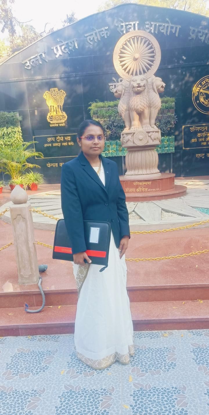 Mansi, Parul and Nidhi increased the prestige of the district in UPPCS