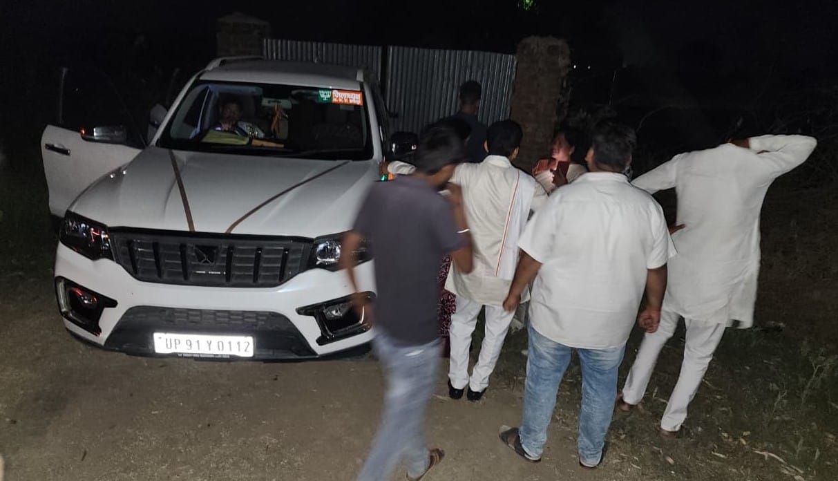 BJP district president reached on information of illegal transportation of Morang, administration conducted investigation