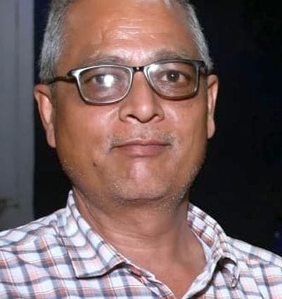 Contractor dies of heart attack while playing badminton