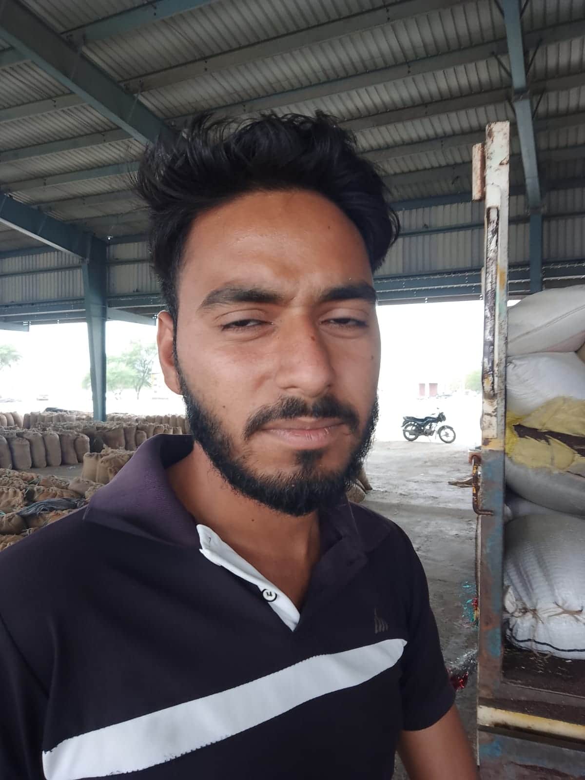 फोटो नंबर- 10सचिन, युवा किसान, गांव - अटेली