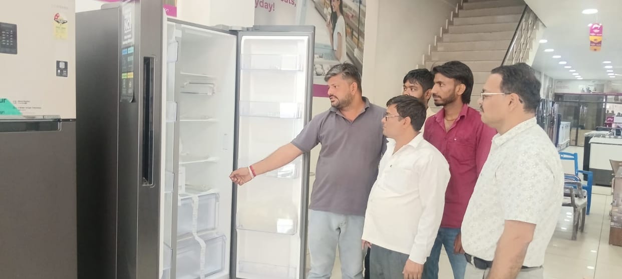 The market heats up during the summer season, with 30 refrigerators being sold daily.