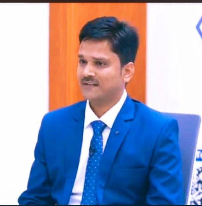 Farmer's son becomes Assistant Commissioner, 67th rank in UPPCS