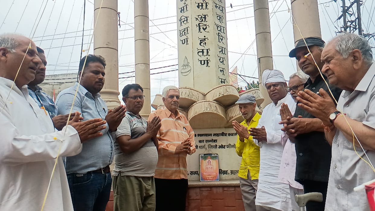Lord Mahavir is a unique saga of compassion and non-violence: Dangi
