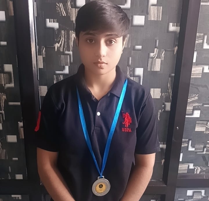 Mehak won silver in boxing