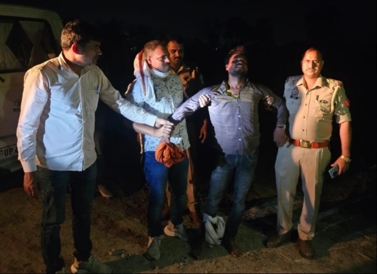 The criminal was injured in the encounter due to bullet injuries