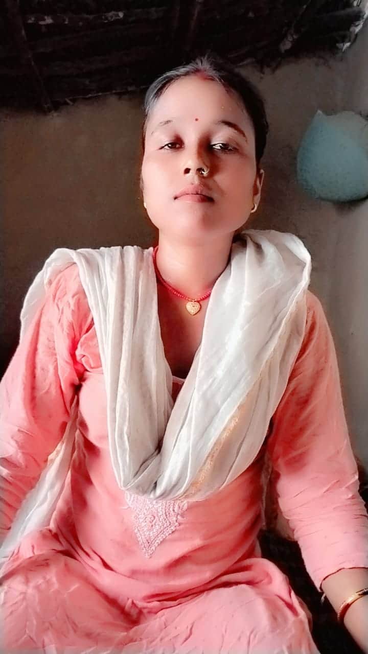 खुशबू देवी की फोटो नहर में कूदी