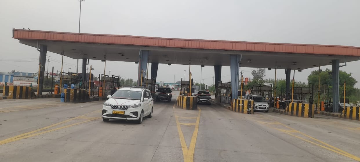 Toll hike on National Highways from April 1; drivers to pay less