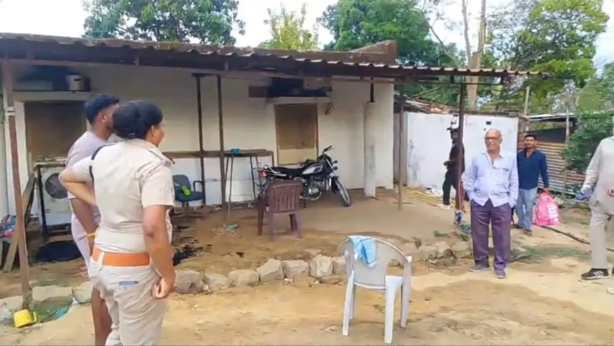 Chhindwara News: Elderly man burnt alive in house fire, helpless and alone; no help reached in time