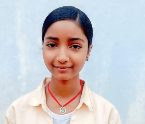 मृत छात्रा की फाइल फोटो