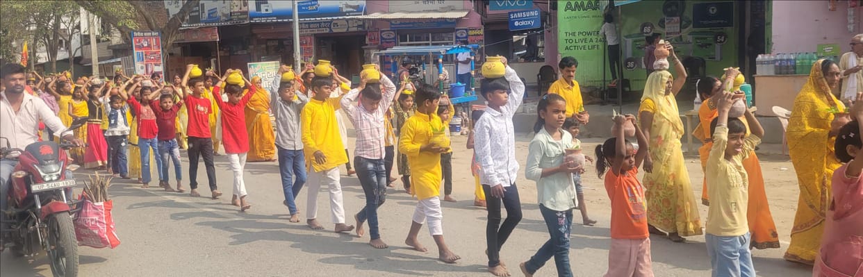 Devotees took out the Kalash Yatra with great fanfare.