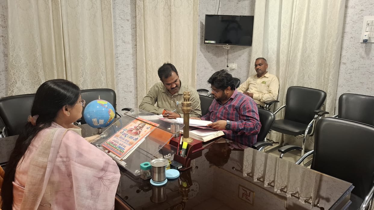 Emphasis on improving the electricity system in Hastinapur
