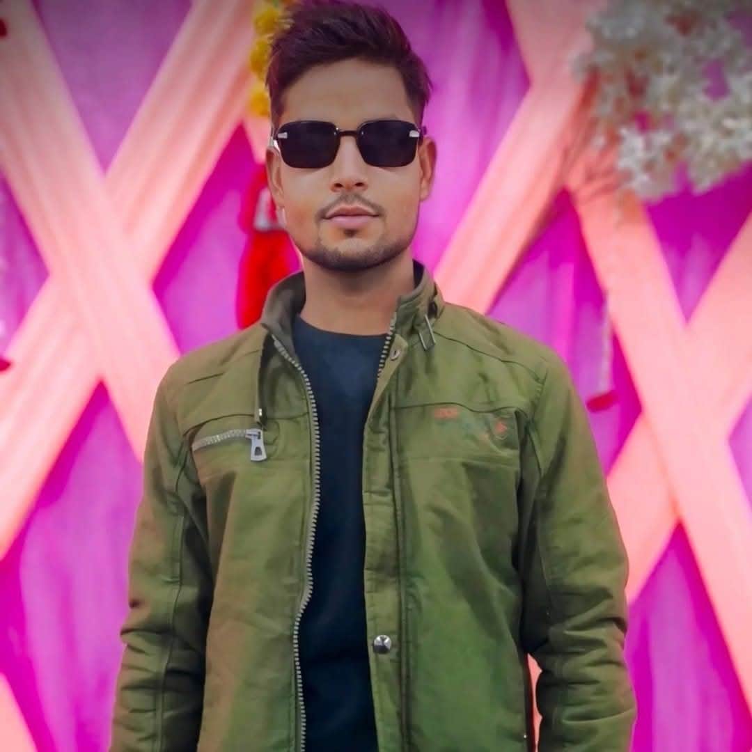 नरौरा में करंट की चपेट में आने समृतक पुष्पेंद्र का फाइल फोटो।